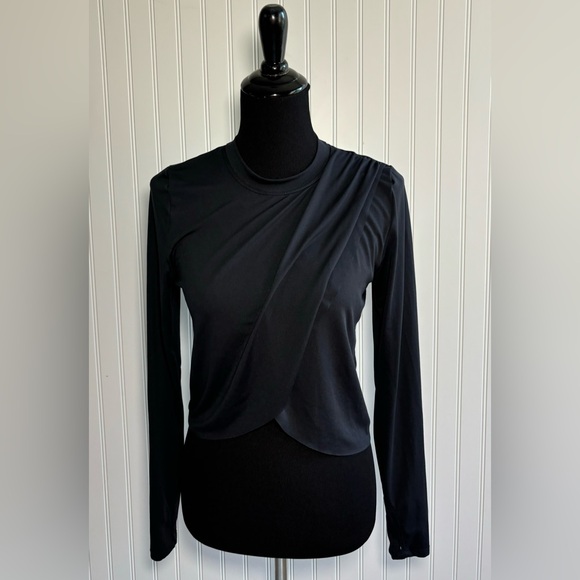 Wilo Tops - Wilo The Label Black Movement Twist Layer Top Round Neck Pullover Size Medium